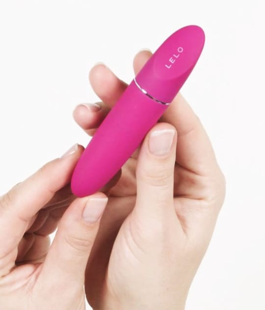Lelo Mia 3 Trứng Rung Ngụy Trang Hình Thỏi Son Cao Cấp - Thụy Điển Lelo Mia 3 Trứng Rung Ngụy Trang Hình Thỏi Son Cao Cấp - Thụy Điển