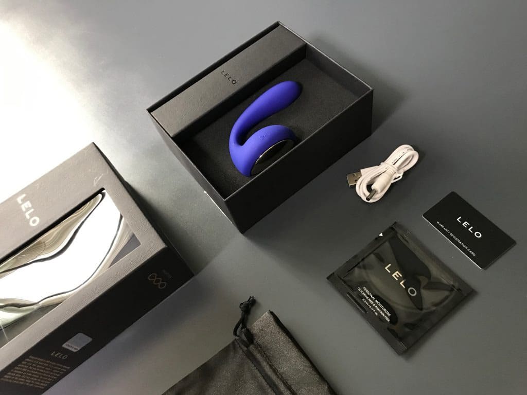 Lelo Tara máy mát xa âm đạo cao cấp siêu rung ngoáy Lelo Tara máy mát xa âm đạo cao cấp siêu rung ngoáy