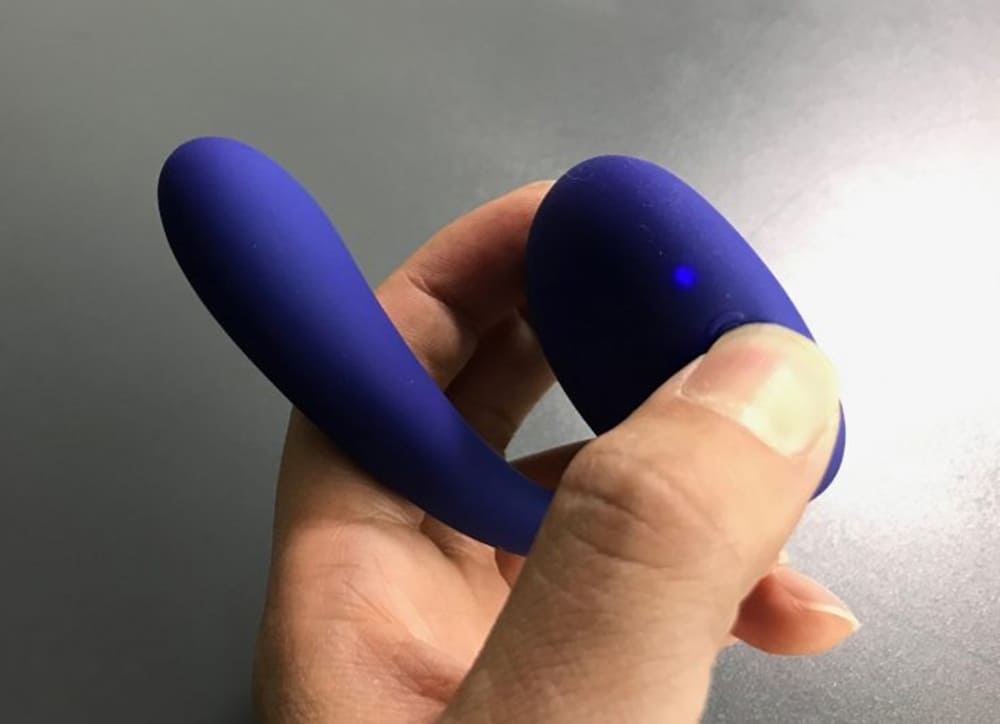 Lelo Tara máy mát xa âm đạo cao cấp siêu rung ngoáy Lelo Tara máy mát xa âm đạo cao cấp siêu rung ngoáy